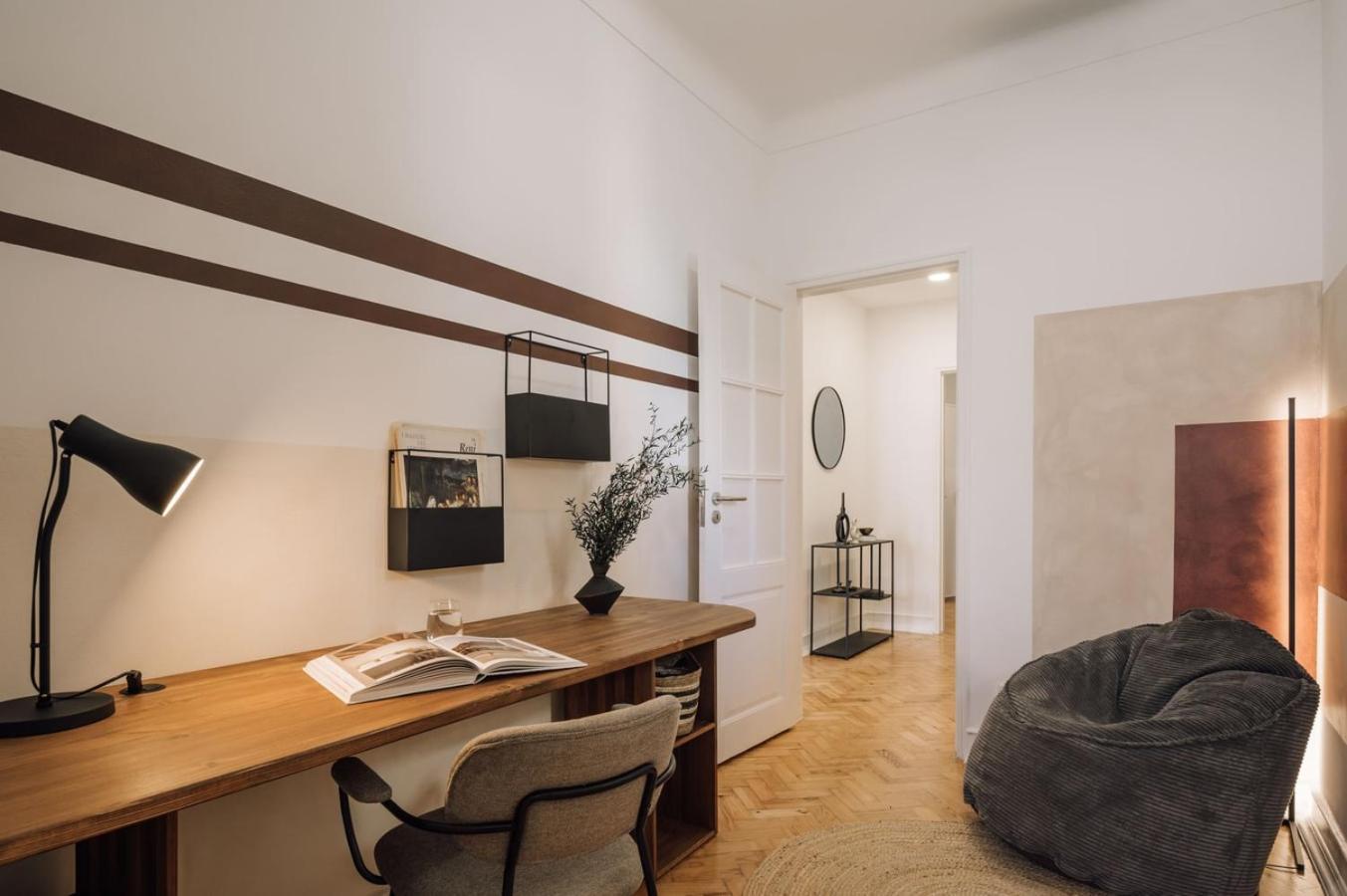 Badet - 3 Bedrooms, Office And Terrace In Alvalade * Lissabon