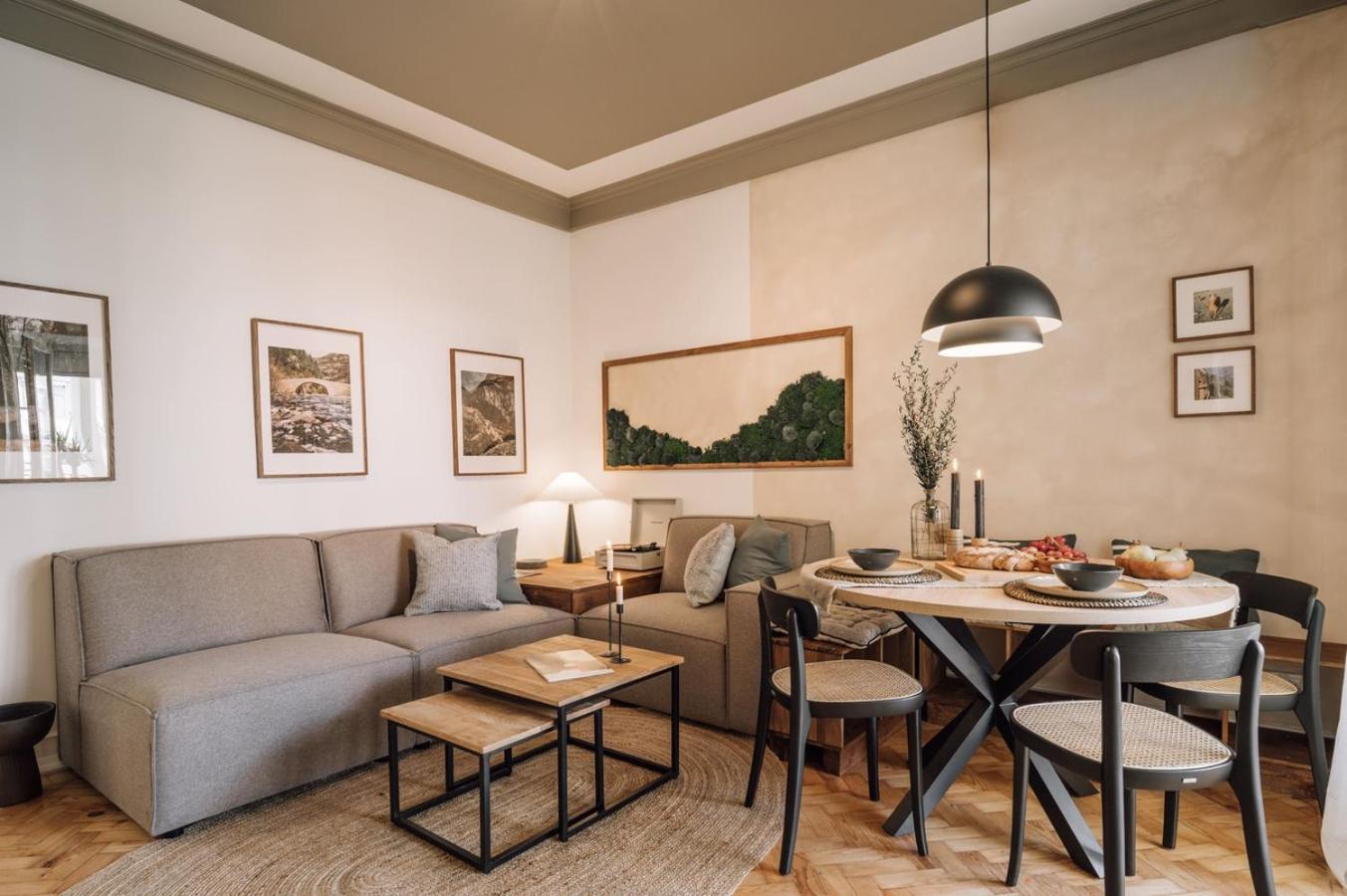 Badet - 3 Bedrooms, Office And Terrace In Alvalade * Lissabon